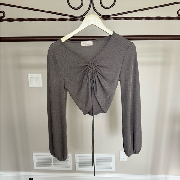 Gray Ruched Cropped Shirt - Picture 1 of 4